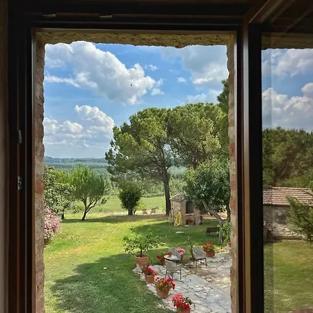 Sole Farm stay Trequanda